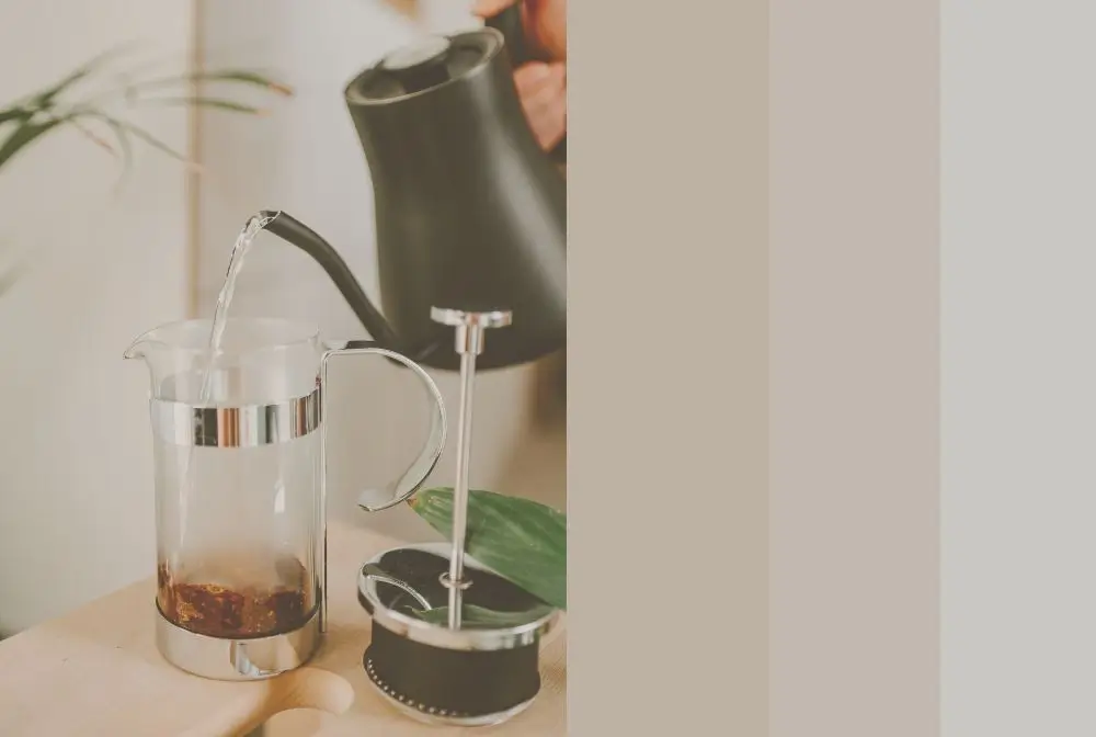 O Guia de Como Fazer Café na Prensa Francesa